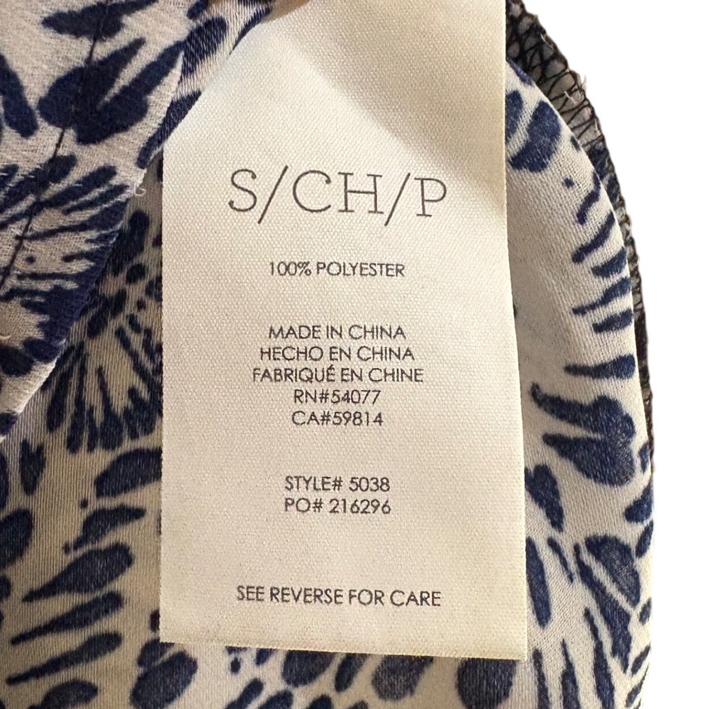 Cabi 5038 Women Blue White Abstract Shell Print Sleeveless Split Neck Blouse S - Picture 4 of 9